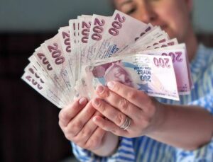 AK Parti’nin seçim kozu: İşte en düşük emekli maaşı için konuşulan çılgın rakam