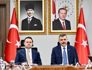 Bakan Gürlek ve Bakan Çiftçi "Dolandırıcılıkla Mücadele Merkezi" projesini görüştü