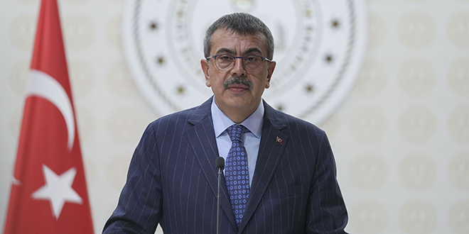 Bakan Tekin'den velilere tavsiye: Neden meslek lisesini seçmelisiniz?