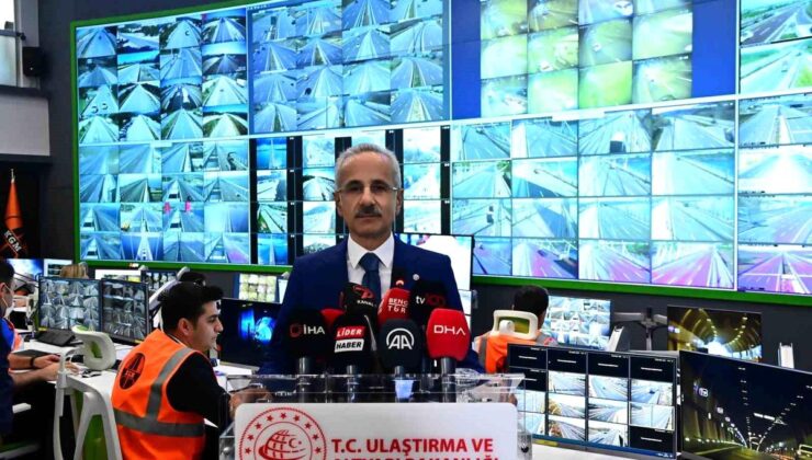 Bakan Uraloğlu: "AUS Merkezimizde bayram trafiğini anlık olarak takip edeceğiz"