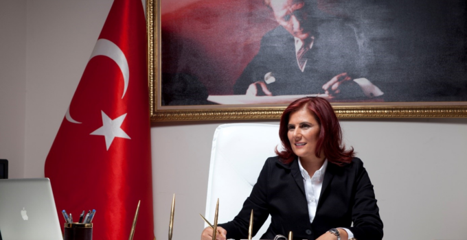 BAŞKAN ÇERÇİOĞLU: 19 MAYIS ATATÜRK’Ü ANMA, GENÇLİK VE SPOR BAYRAMIMIZ KUTLU OLSUN  Aydın Büyükşehir Belediye Başkanı Özlem Çerçioğlu, 19 Mayıs Atatürk’ü Anma, Gençlik ve Spor Bayramı nedeniyle bir mesaj yayımladı.