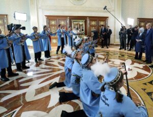 Cumhurbaşkanı Erdoğan Kazakistan’da "Dombra" ile karşılandı