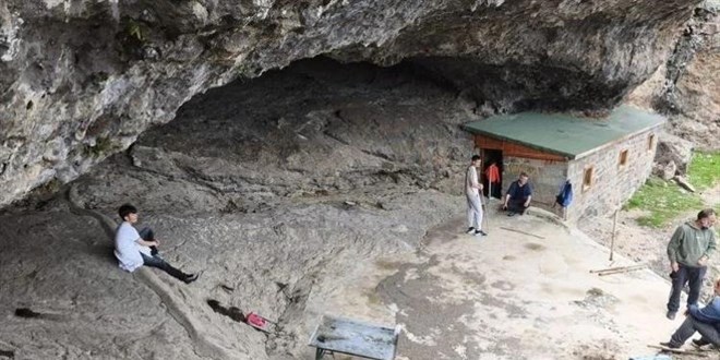 Düzgün Baba Ziyaretgahı'nda kazı ve tahribat iddiası: 4 şüpheli gözaltına alındı