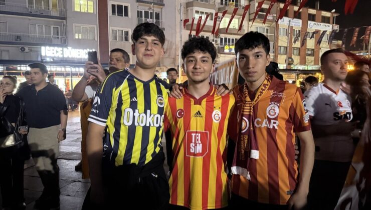 Galatasaray şampiyonluğu Ege’de coşkuyla kutlandı
