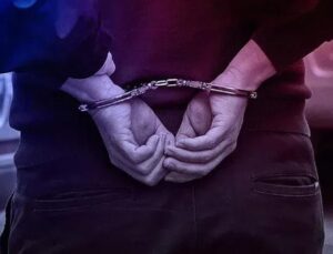 İBB’ye ve Üsküdar Belediyesi’ne peş peşe operasyon! 19 kişi gözaltına alındı