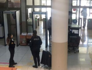 İstanbul Adliyesi’ne uyuşturucuyla girmeye çalışan şüpheli yakalandı