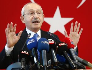 Kılıçdaroğlu’na ikinci şok! Aylin Nazlıaka da görevi kabul etmedi