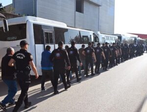 Kocaeli merkezli nitelikli dolandırıcılık operasyonunda 44 zanlı tutuklandı