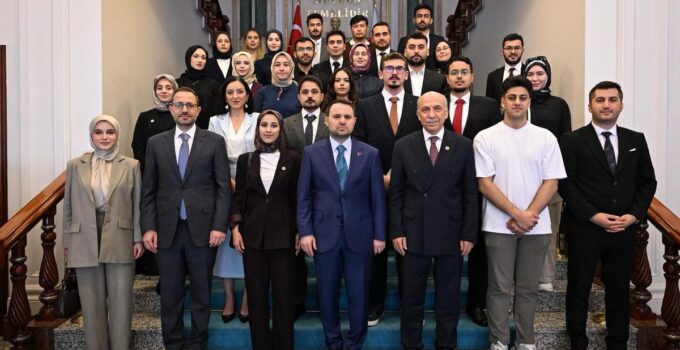 Bakan Gürlek, İstanbul 2 No’lu Barosu Başkanı Şamlı ve stajyer avukatları kabul etti