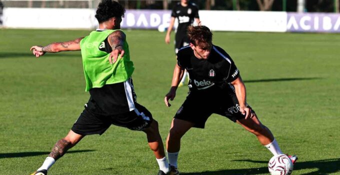 Beşiktaş, günü çift antrenmanla tamamladı