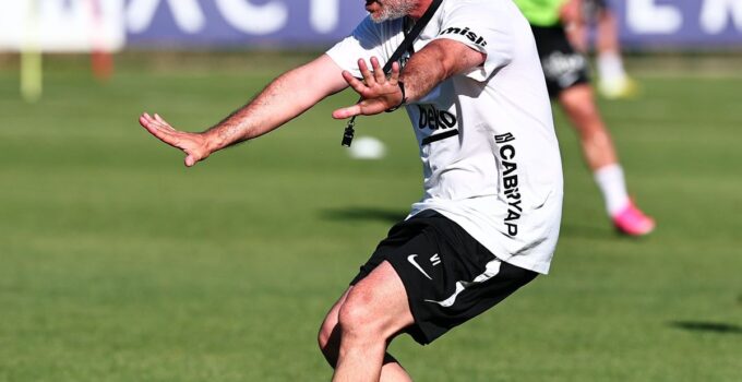 Beşiktaş günü çift antrenmanla tamamladı