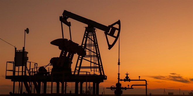 Brent petrolün varili 90 doların altına geriledi