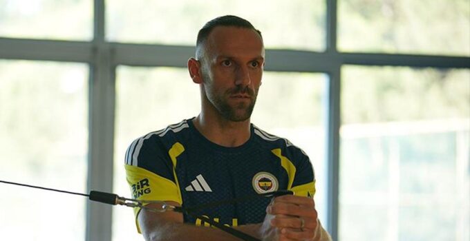 Fenerbahçe’nin yeni golcüsü Vedat Muriqi çalışmalara başladı!