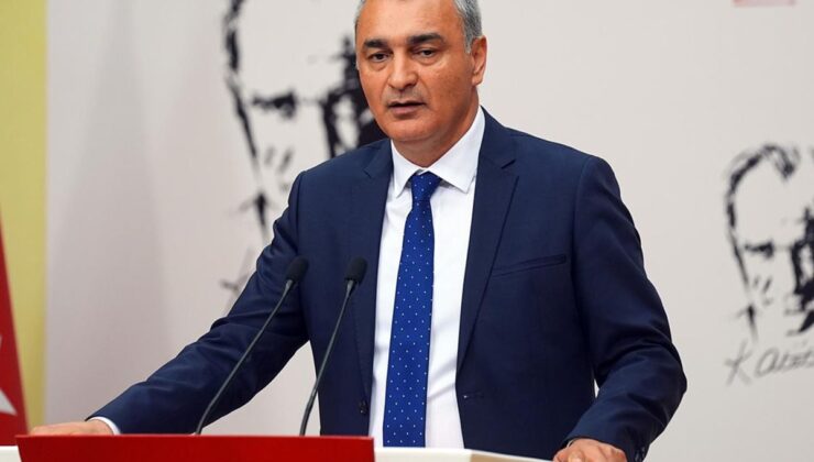 İhraçları açıklayan CHP Sözcüsü Müslim Sarı: Özgür Özel ile ilgili değerlendirme daha sonra yapılacak