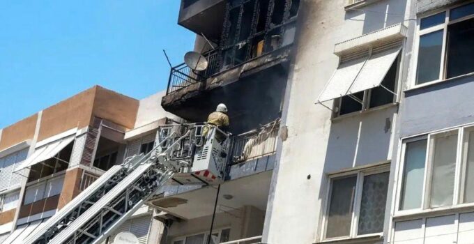 İzmir’de korkutan yangın: 6 kişi dumandan etkilendi