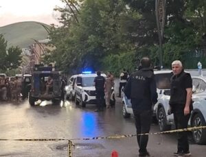 Kardeşini ve polisi yaralayan şüpheli operasyonla etkisiz hale getirildi