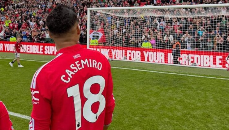 Manchester United’da üç ayrılık