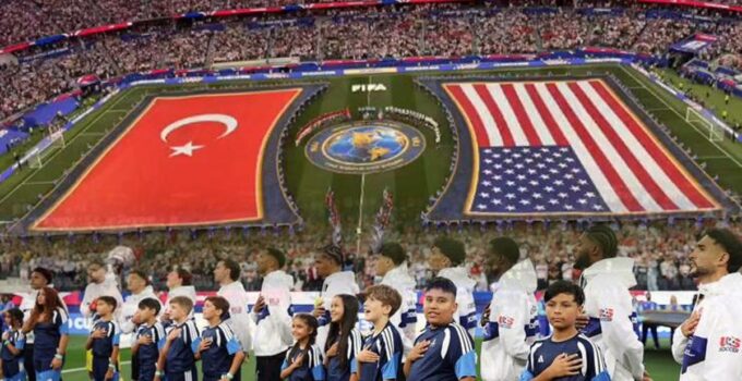 Türkiye-ABD maçında milli marş skandalı! Hem futbolcular hem de taraftarlar şaşkına döndü