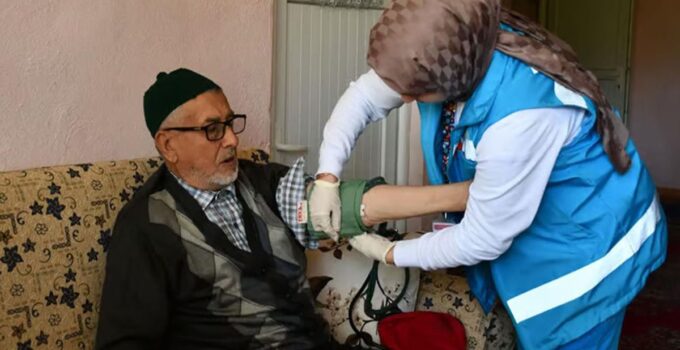 Yeni dönem resmen başladı: Evde sağlık hizmetlerinde her şey değişiyor