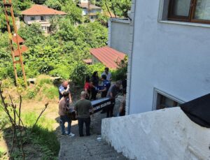 Zonguldak’ta sağlık memuru evinde ölü bulundu