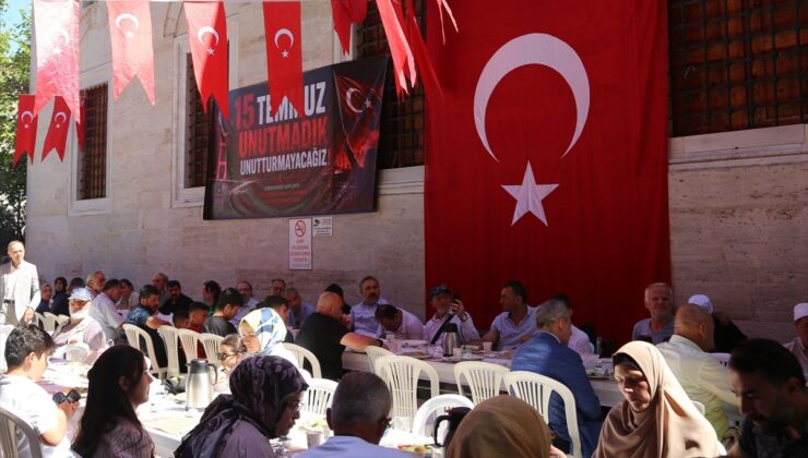 15 Temmuz gazileri ve şehit yakınlarına Üsküdar’da anlamlı program