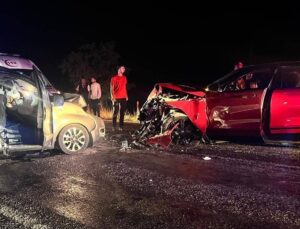 Afyonkarahisar’da kaza: 2 ölü, 4 yaralı