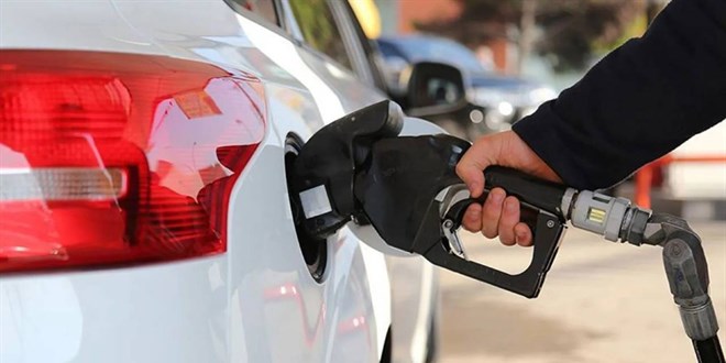 Akaryakıtta tabela yine değişecek: Benzine zam geliyor