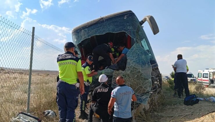 Aksaray’da otobüs yoldan çıktı; yaralılar var