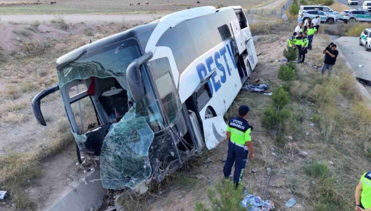 Aksaray’da yolcu otobüsü şarampole devrildi: 44 yaralı