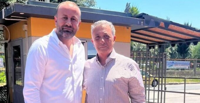 Altay Ahmet Nur Çebi ile görüşmeye hazır
