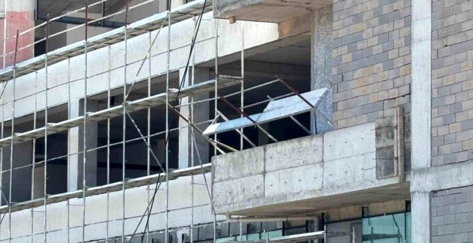 Ankara’da 1. kattan düşen inşaat işçisi hayatını kaybetti