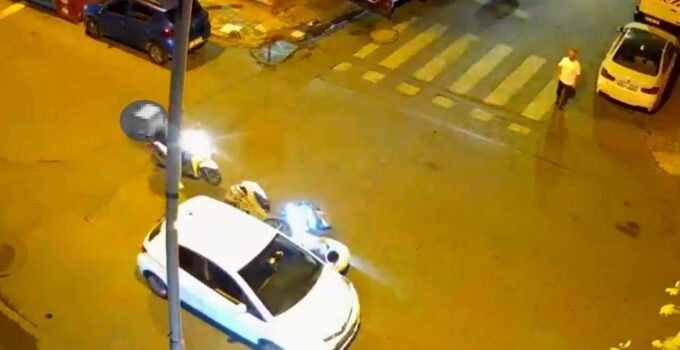 Bahçelievler’de motosiklet sürücüsünün ani hareketi kazaya yol açtı