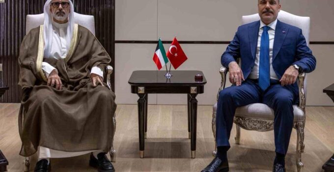 Bakan Fidan, Kuveytli mevkidaşı ile bir araya geldi