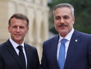 Bakan Fidan, Ukrayna konulu Gönüllüler Koalisyonu Liderler Zirvesi'ne katıldı