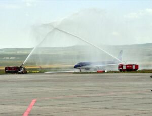 Bakü ile Kars arasında direkt uçak seferleri başladı