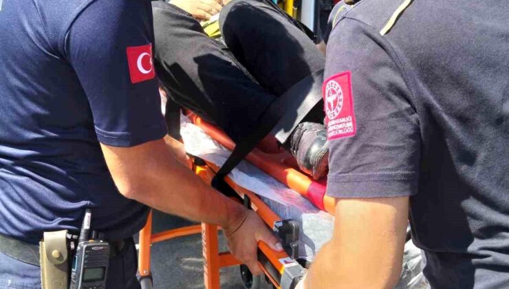 Balıkesir’de otomobile arkadan çarpan araçta 2 kişi yaralandı