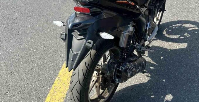 Başakşehir’de plakasız ve ehliyetsiz motosiklet sürücüsüne 131 bin liralık ceza