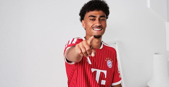 Bayern Münih Nathaniel Brown’u transfer etti