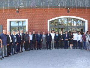 BBP Sivas İl Başkanı Hakan Sezerer, gazetecilerle bir araya geldi
