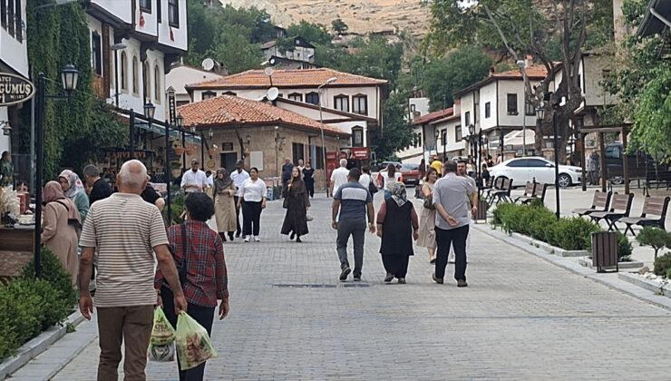 Beypazarı hafta sonu yerli turistleri çekti