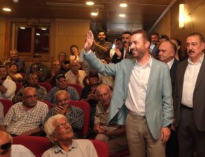 CHP’deki bölünme devam ediyor: Belediye başkanı istifa etti