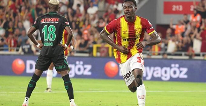 Coventry transferde Dennis için Göztepe ile masada