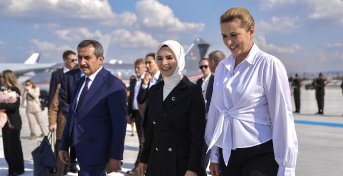 Danimarka Başbakanı Frederiksen, NATO Zirvesi İçin Ankara’da
