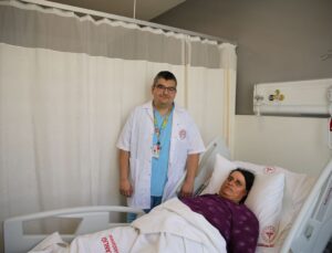 Denizli Acil Durum Hastanesi’nde kapalı yöntemle “rahim alma” ameliyatı yapıldı