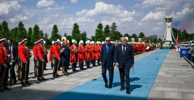 Dünyanın hayran kaldığı karşılama! Daha önce tek bir lidere yapıldı