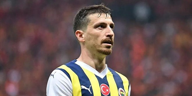 Fenerbahçe, Mert Hakan ile 'asgari ücret' karşılığı sözleşmesini uzattı