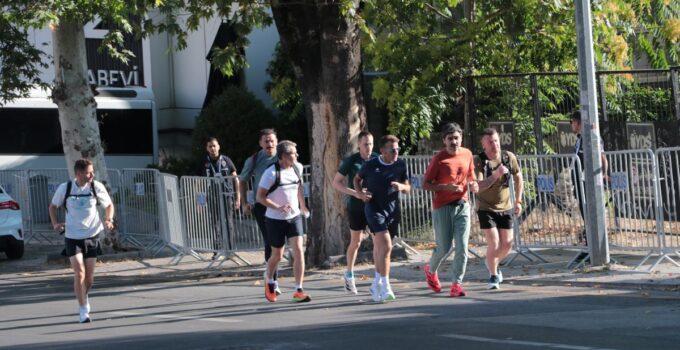 Fransa Cumhurbaşkanı Macron, Seğmenler Parkı’nda koştu