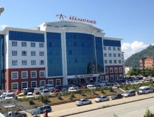 Giresun’da Kalp Krizi Şüphesiyle Hastaneye Başvuran Hasta ‘Kas Ağrısı’ Tanısıyla Taburcu Edildi, Kalbi Durdu; Bakanlık Soruşturma İzni Verdi