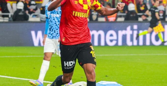 Göztepe’ye Emersonn’dan servet geliyor