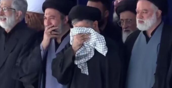 Hamaney’in cenazesinde dikkat çeken ayrıntı! Yeni lider yoktu